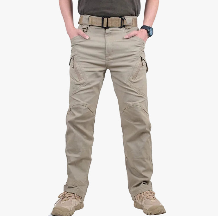 mens-cargo-pants-in-woven-material-with-zip-pockets-and-knee-seams-1