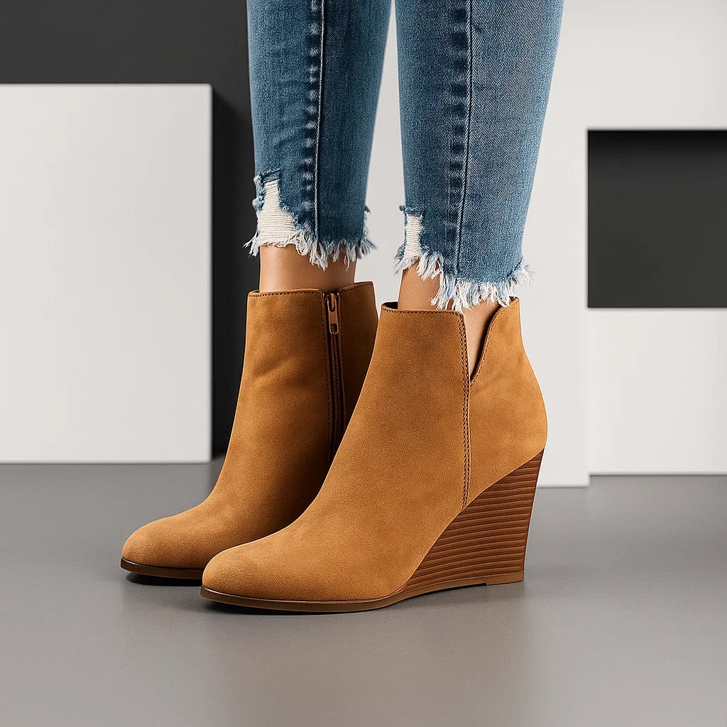 womens-ankle-boots-in-suede-with-wedge-heel-and-side-zipper-2